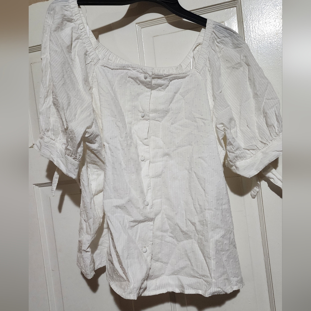 Women's White Button-Up Top